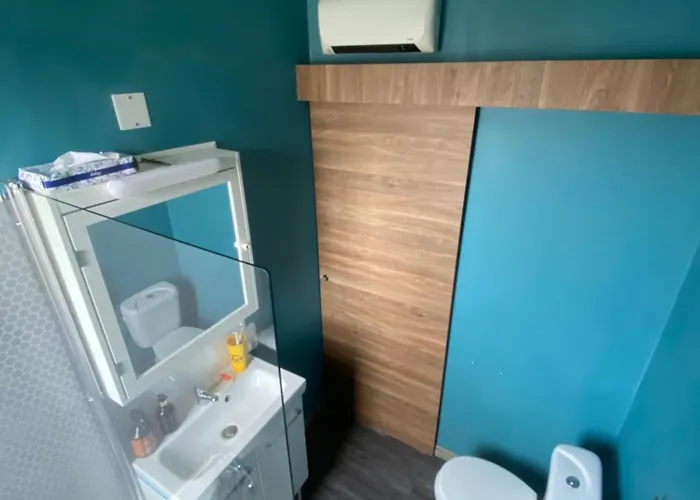 Chambre privée les Clottins dans maison